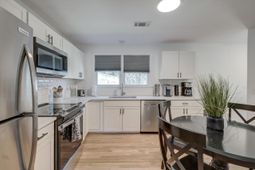 5349 Parkside Drive photo 4