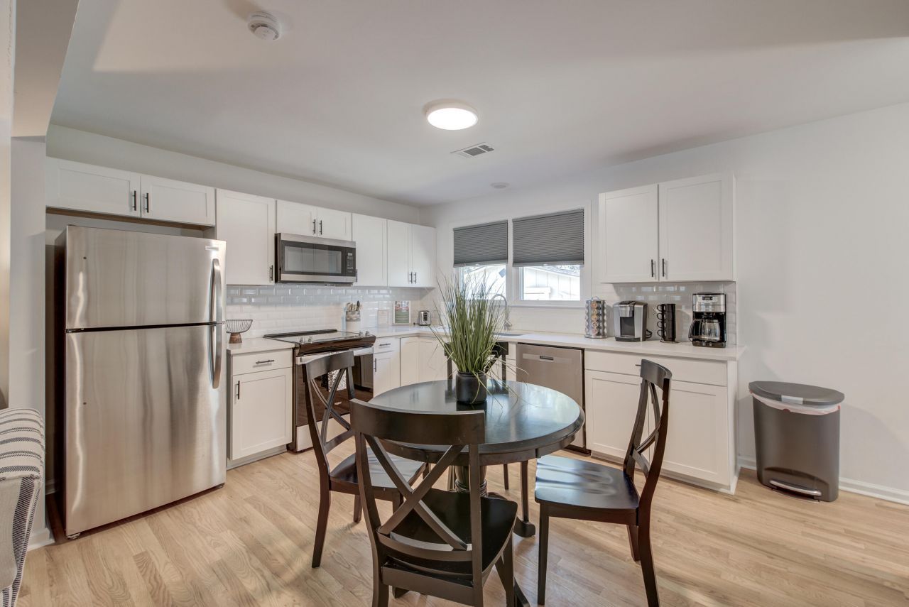 5349 Parkside Drive Photo 5