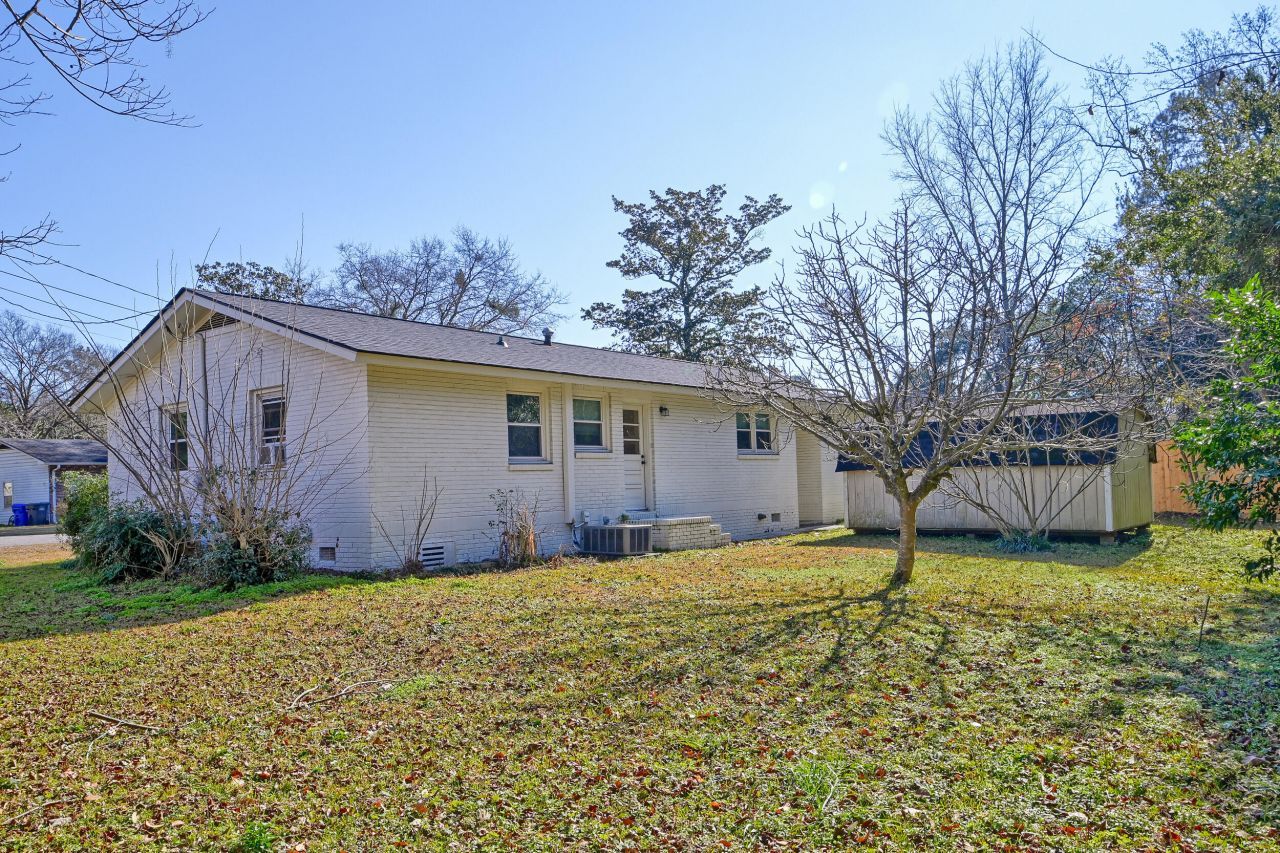 5349 Parkside Drive Photo 8