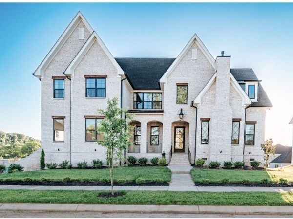 4825 Woodrow Pl , Arrington, TN 37014