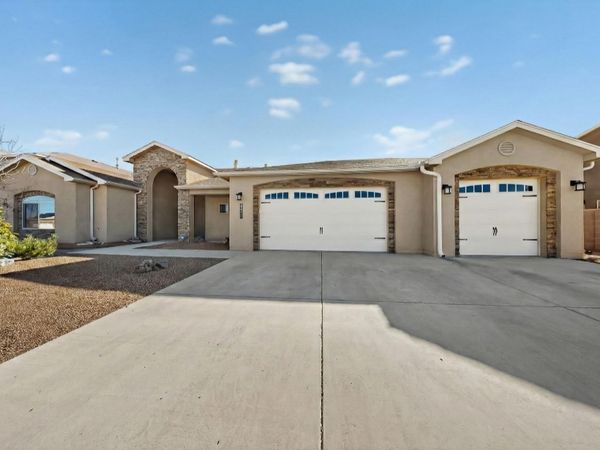 2511 Sunset View Street SW, Los Lunas, NM 87031