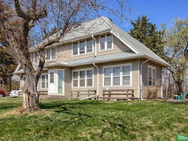 2322 Read Street, Omaha, NE 68112