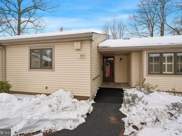 975 KENNETT WAY, Unit 975, WEST CHESTER, PA 19380