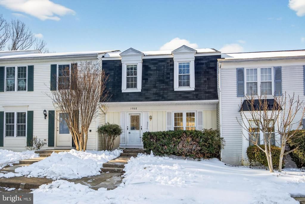 5808 Bunker Woods Lane, Burke, VA 22015 Main Photo