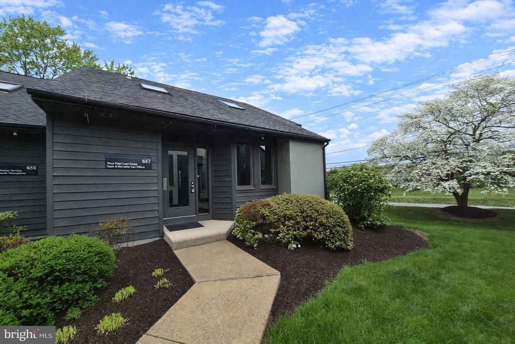 657 Exton Cmns, Unit 39, Exton, PA 19341 Main Photo