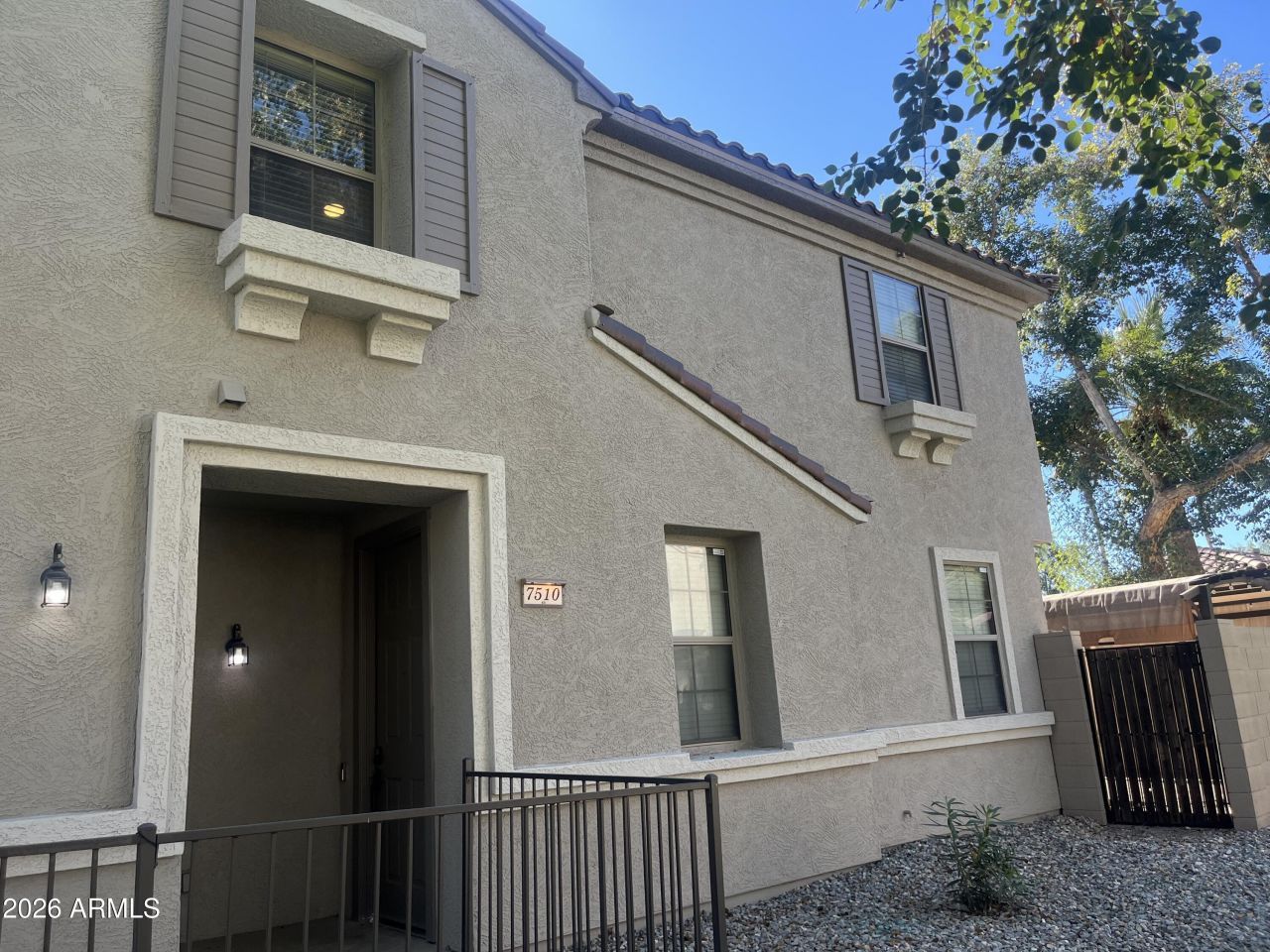 7510 S 29th Way, Phoenix, AZ 85042 Main Photo