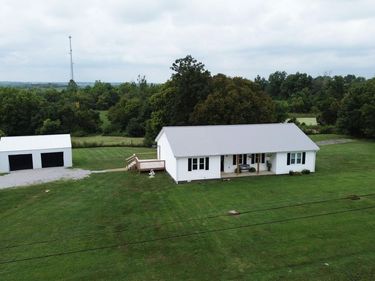 5200 Louisville Road, Salvisa, KY 40372
