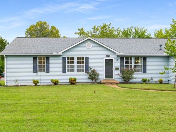 3840 Priest Lake Dr, Nashville, TN 37217