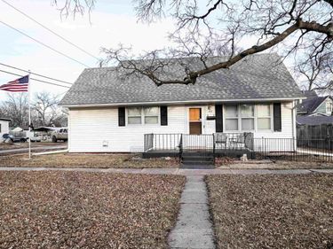 312 S 11 Street, Wymore, NE 68466