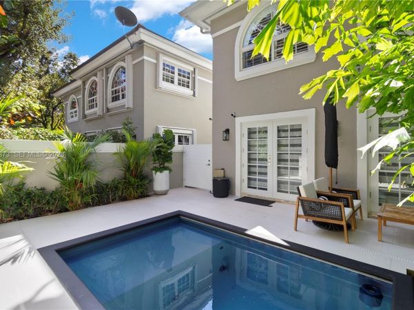 2813 Day Ave, Unit 2813, Miami, FL 33133