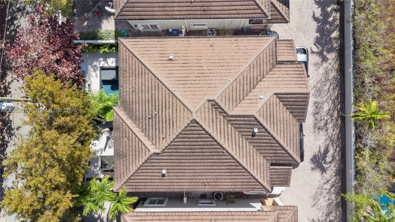 2813 Day Ave, Unit 2813, Miami, FL 33133 Photo