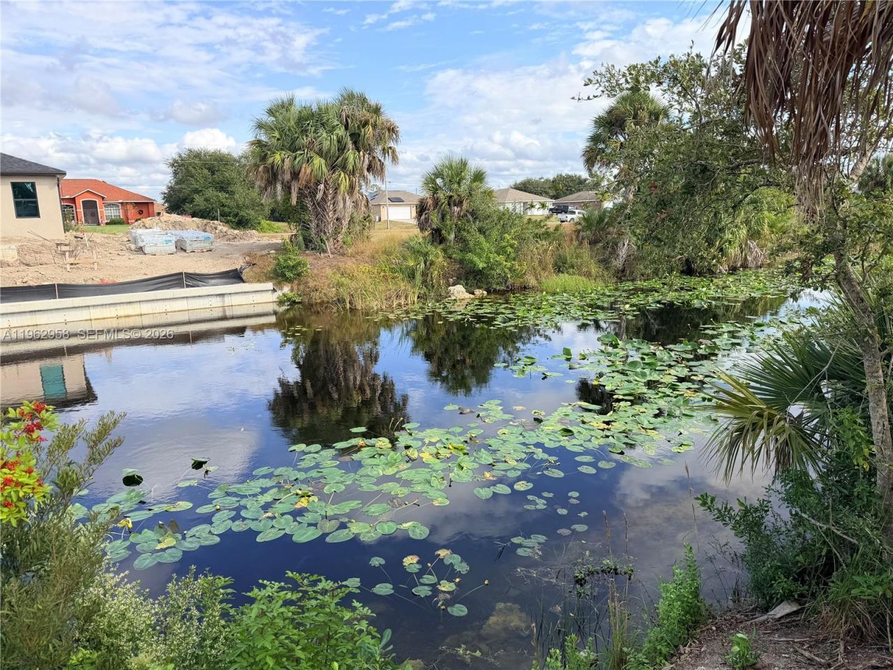 12th Place, Cape Coral, FL 33909 Photo