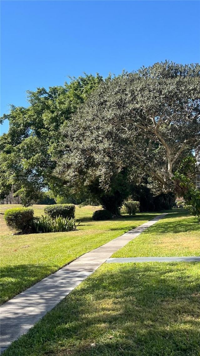 8300 Sands Point Blvd, Unit K105, Tamarac, FL 33321 Photo