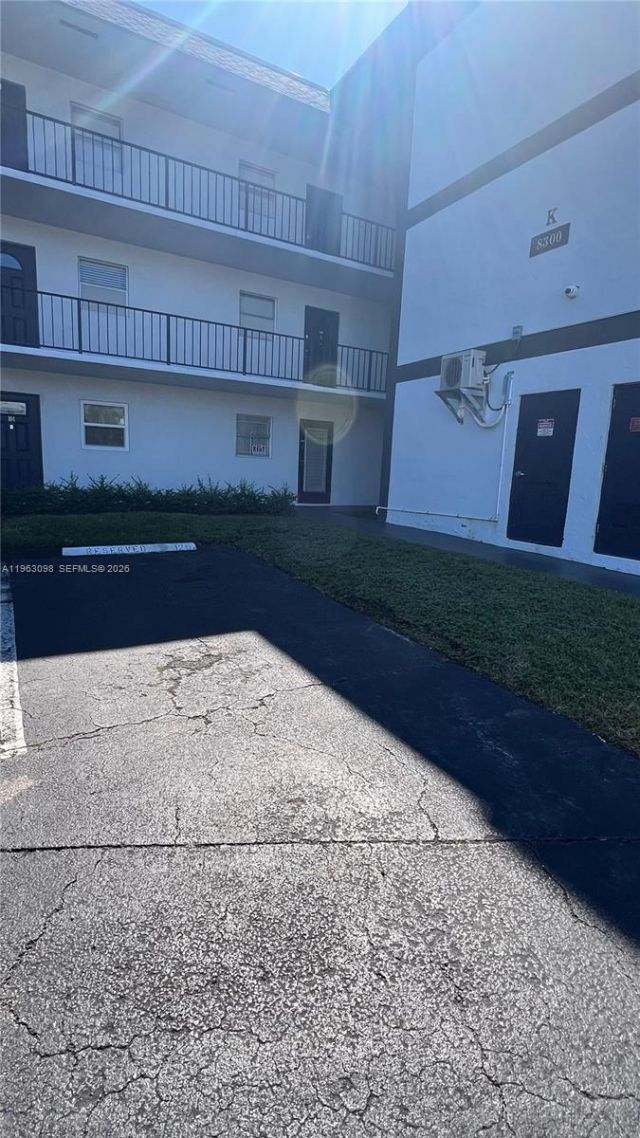 8300 Sands Point Blvd, Unit K105, Tamarac, FL 33321 Photo
