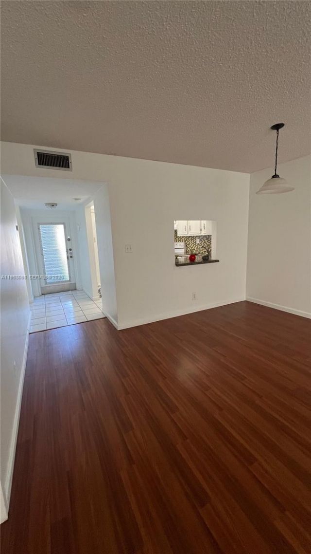 8300 Sands Point Blvd, Unit K105, Tamarac, FL 33321 Photo