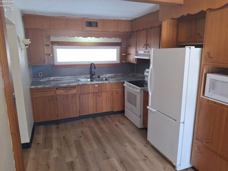 19 Townsend Street, Greenwich, OH 44837 Photo 5