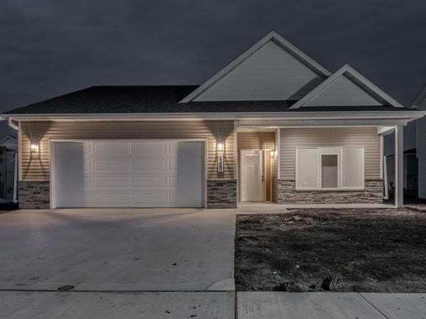 6260 85 Avenue S, Horace, ND 58047