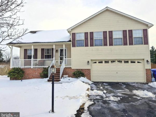 270 HILLSIDE DRIVE, EAST BERLIN, PA 17316