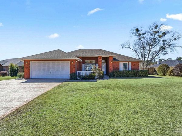 5434 Stafford Cir, Pace, FL 32571