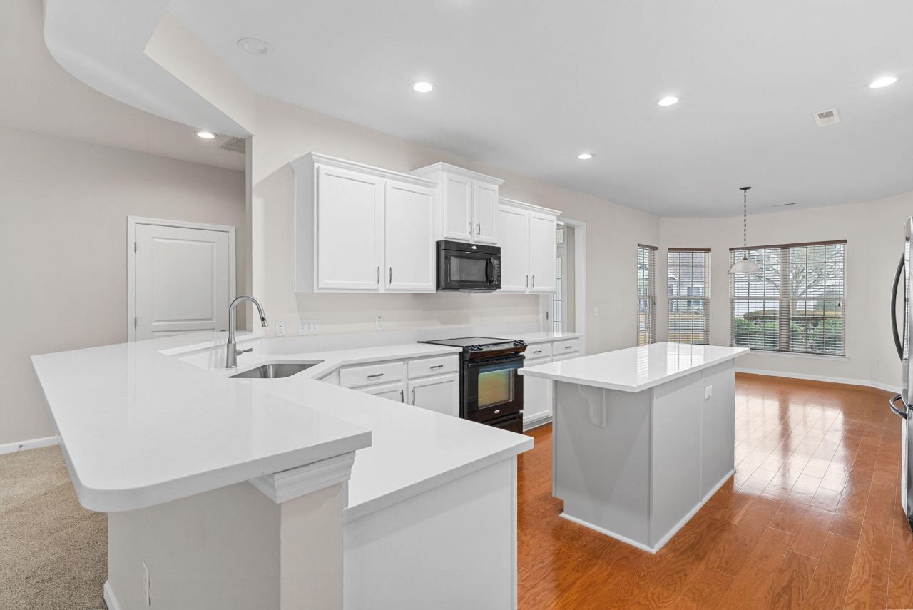 361 Waterlily Way Photo 11