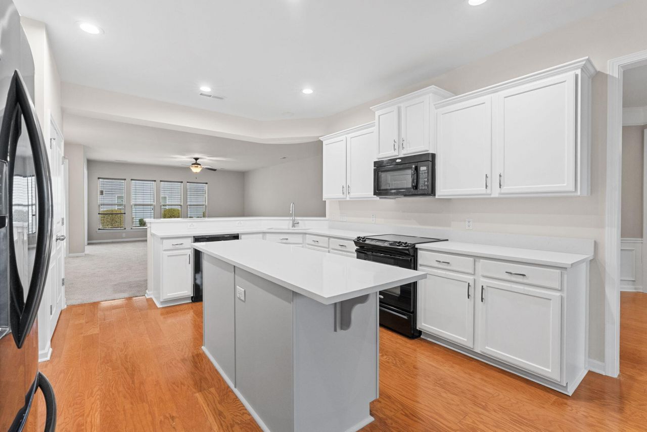 361 Waterlily Way Photo 14