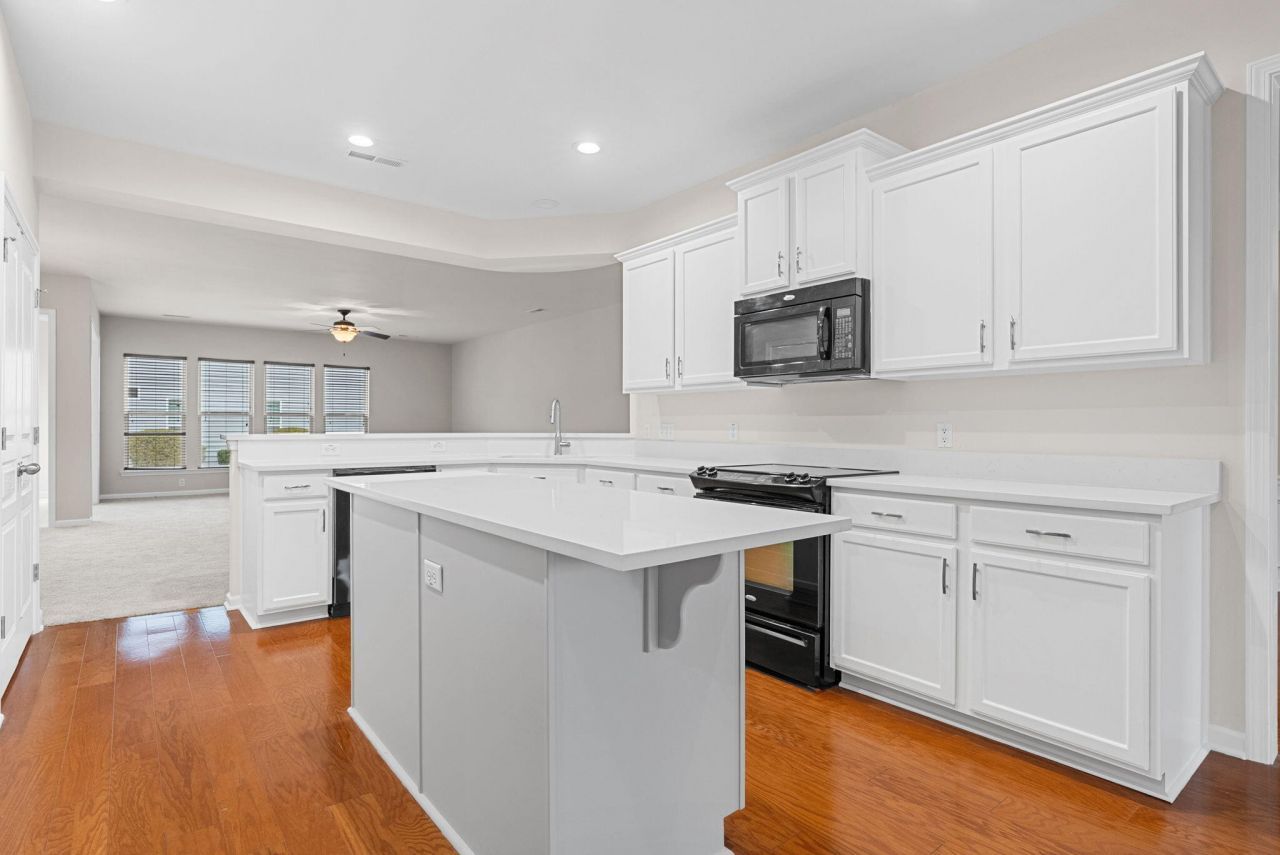 361 Waterlily Way Photo 15