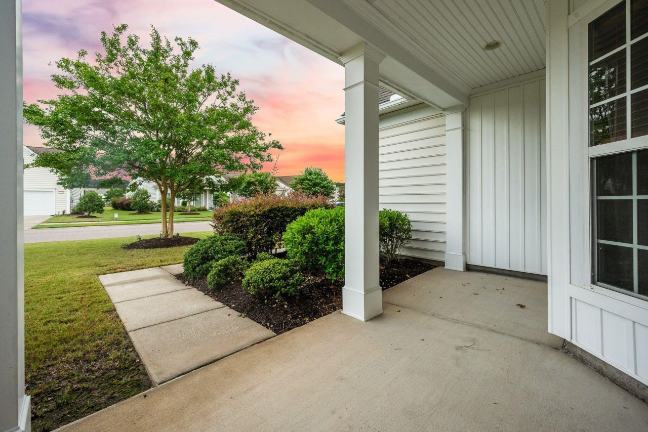 361 Waterlily Way Photo 6