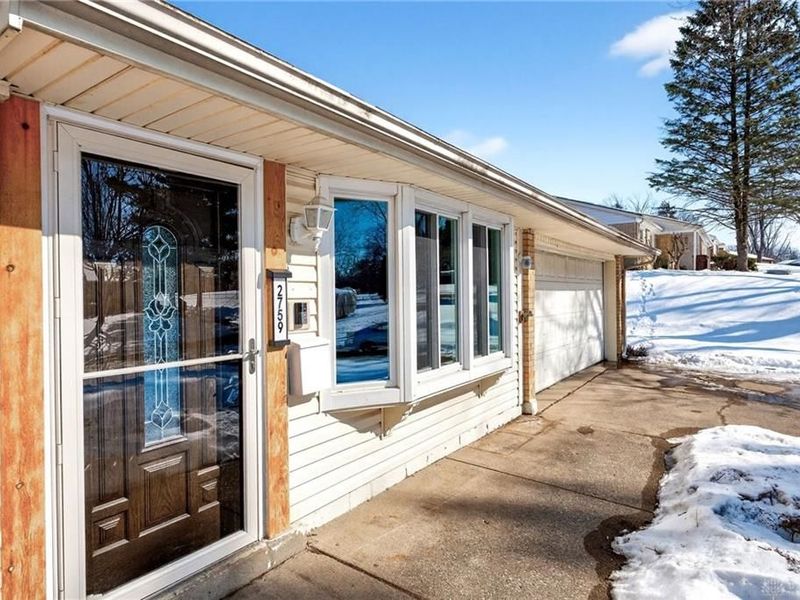 2759 Shelburne Lane, Beavercreek, OH 45430 Photo 3