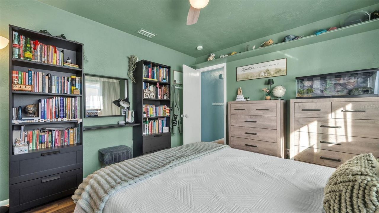 2033 58th Lane N, Clearwater, FL 33760 Photo