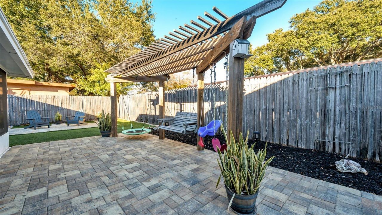 2033 58th Lane N, Clearwater, FL 33760 Photo