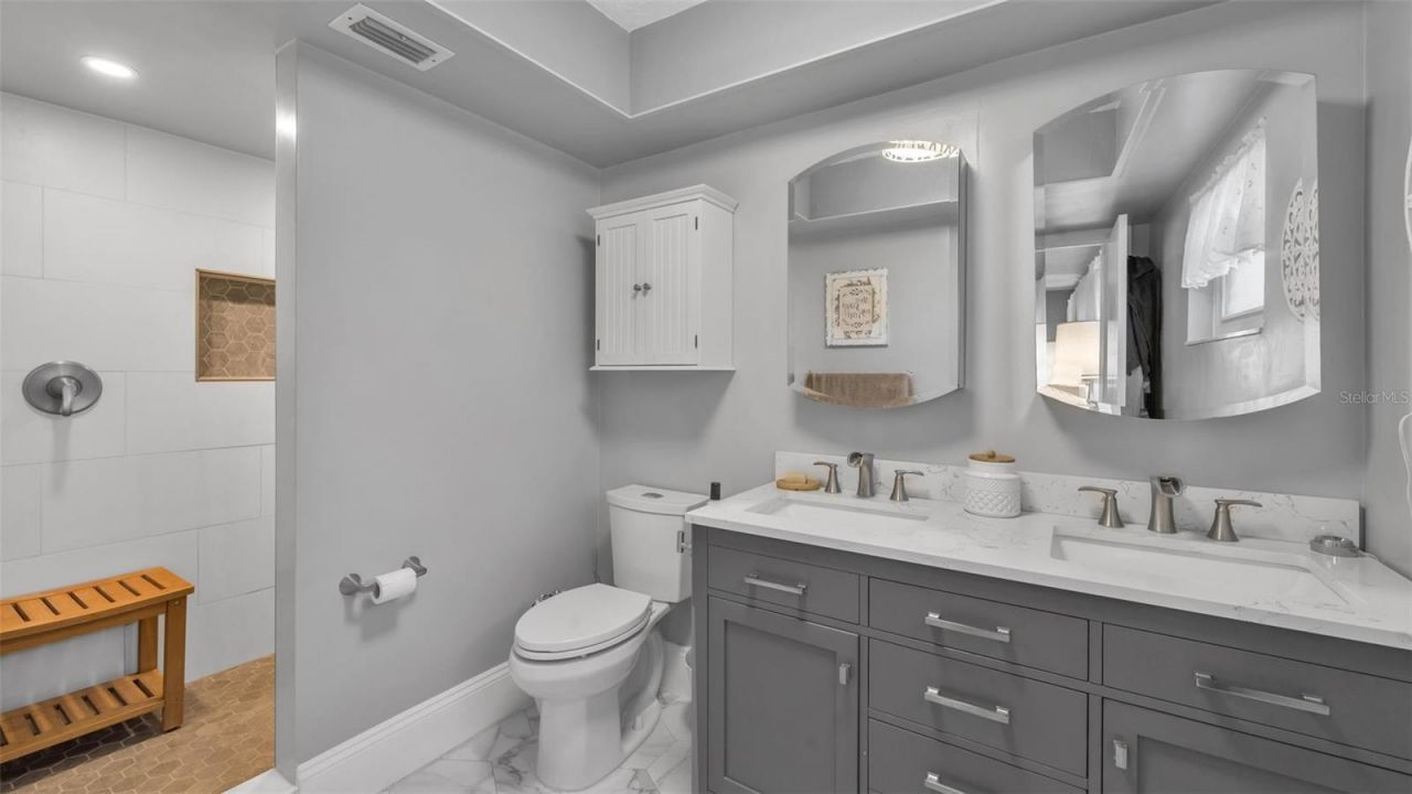 2033 58th Lane N, Clearwater, FL 33760 Photo