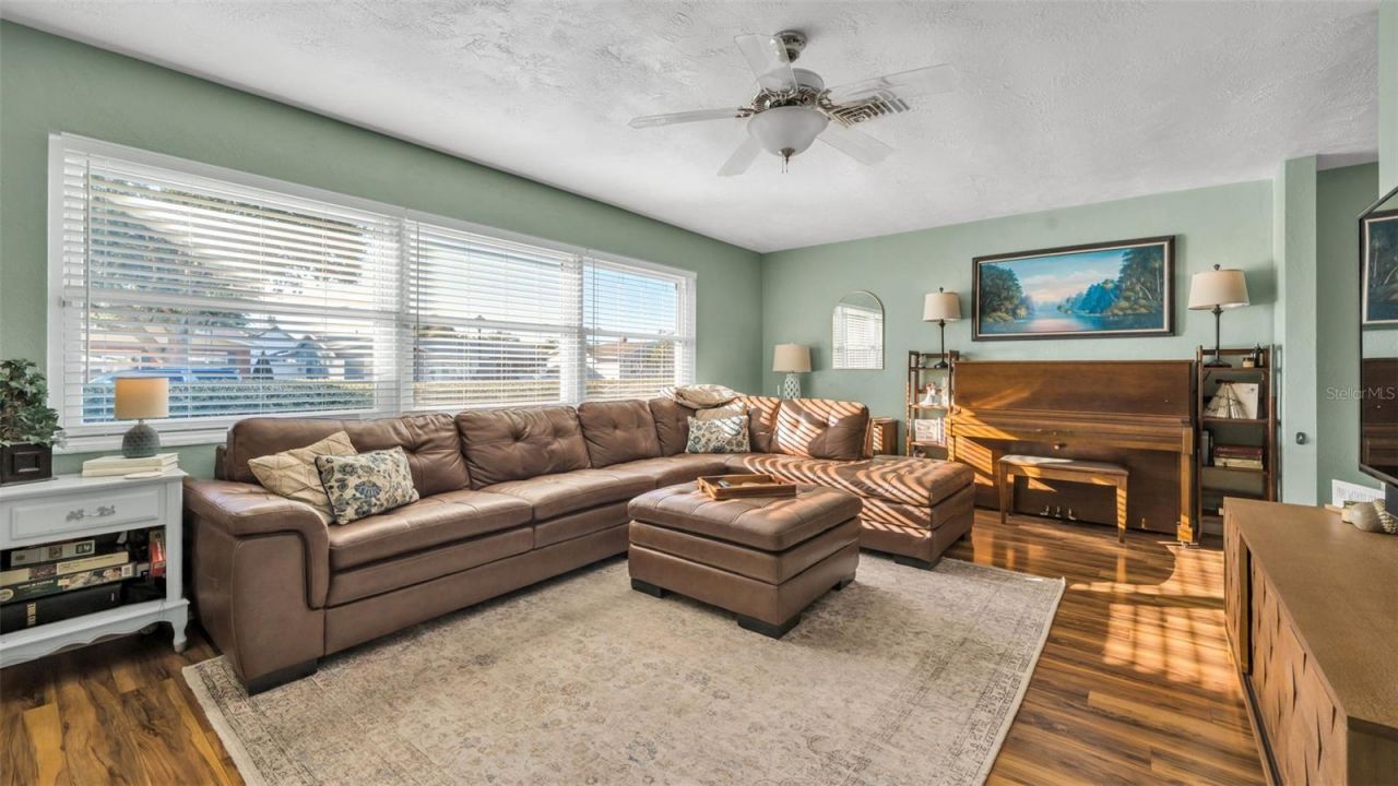 2033 58th Lane N, Clearwater, FL 33760 Photo