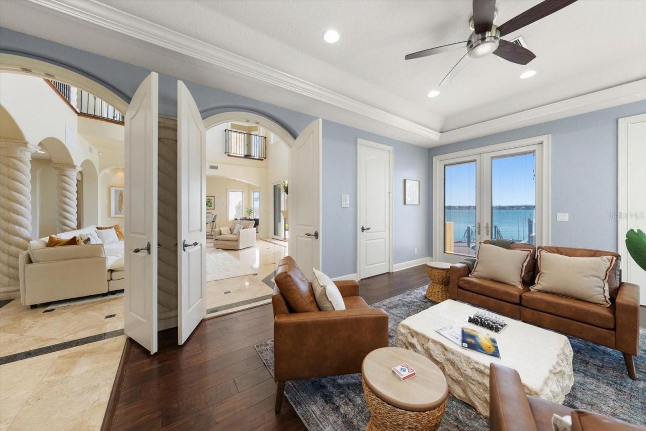 903 Harbor Drive, Belleair Beach, FL 33786 Photo