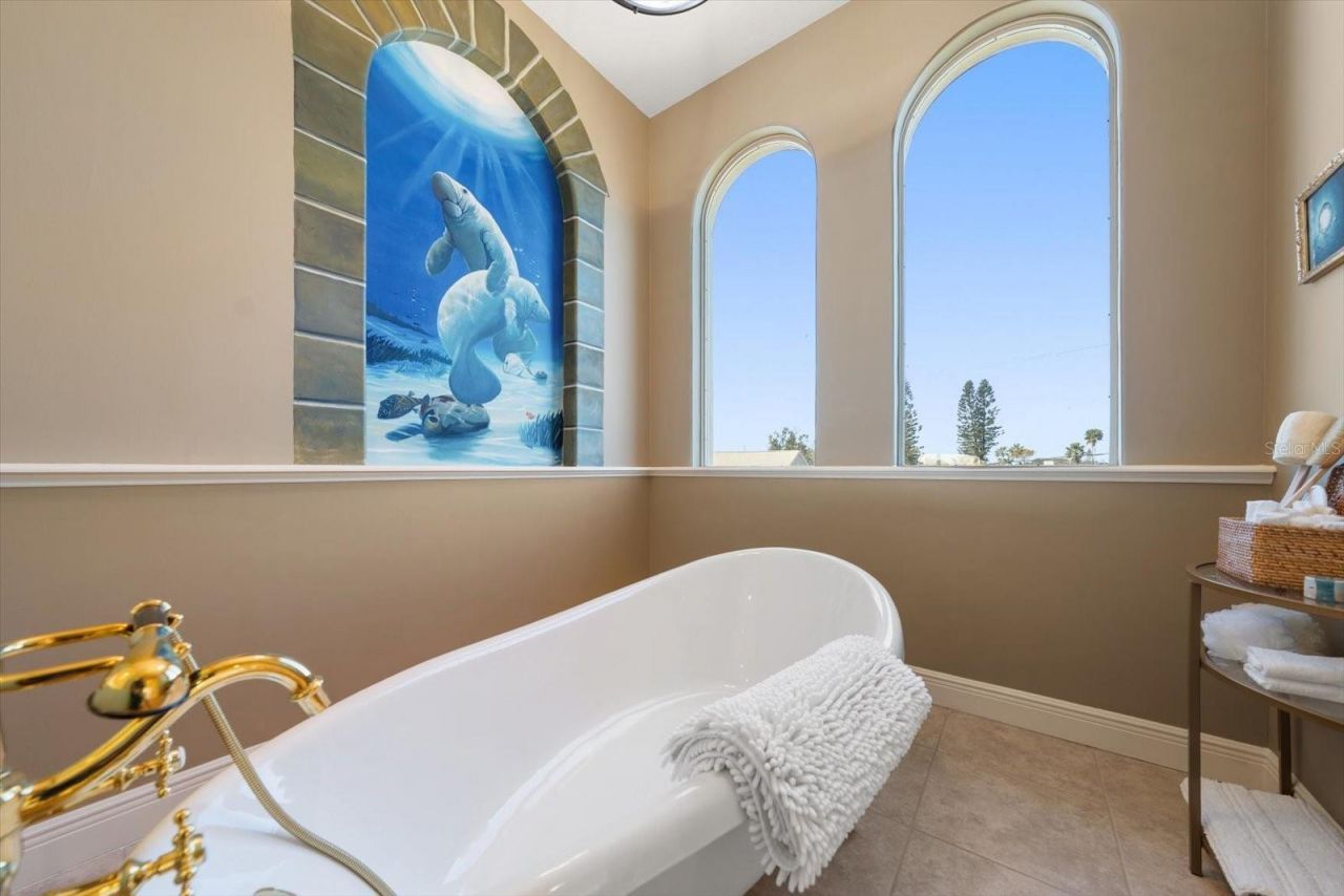 903 Harbor Drive, Belleair Beach, FL 33786 Photo