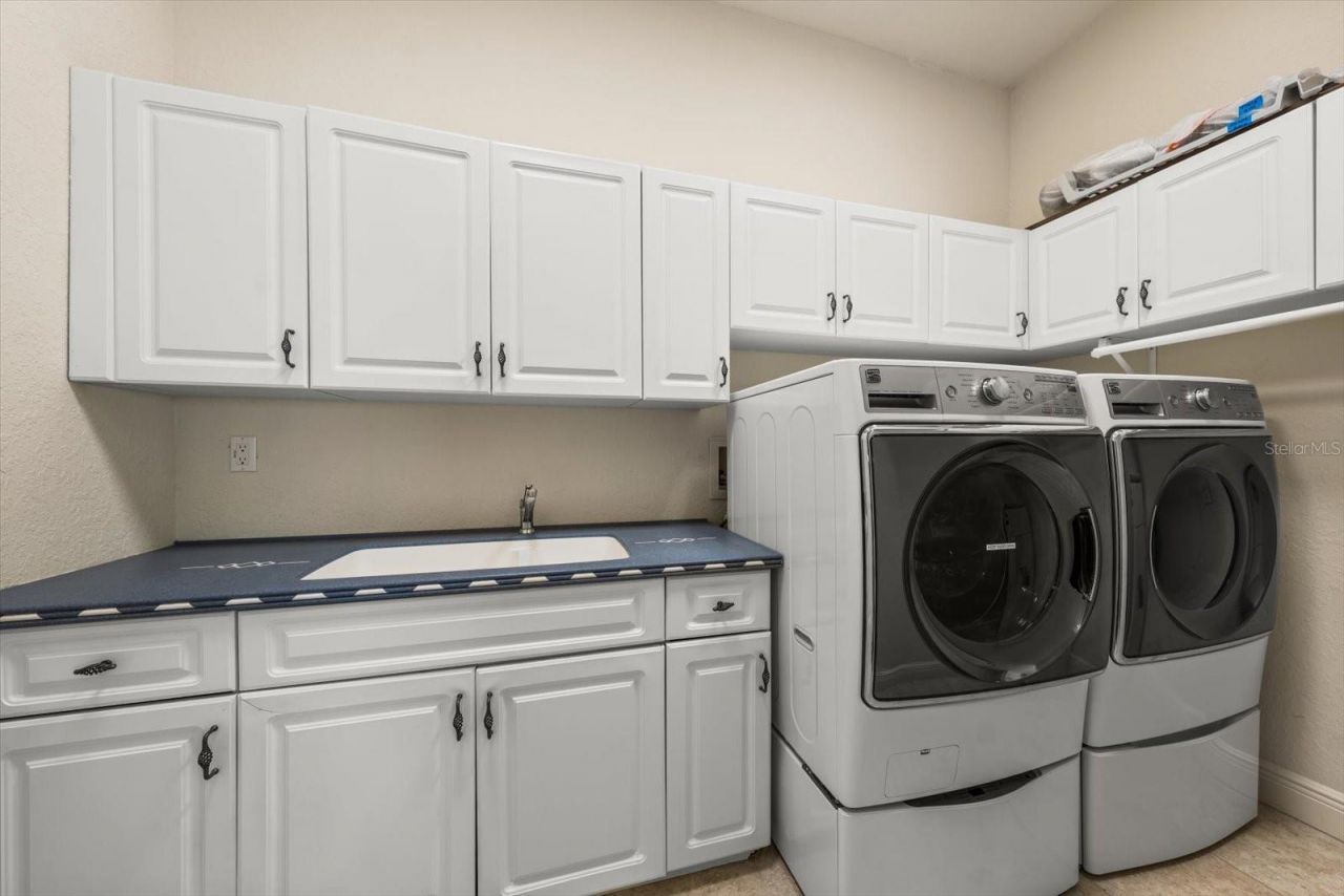 903 Harbor Drive, Belleair Beach, FL 33786 Photo