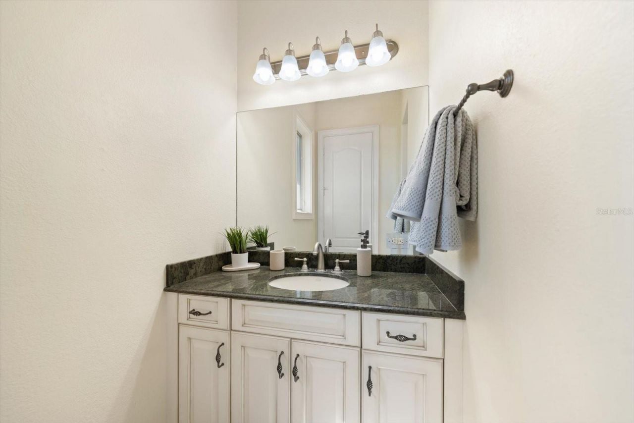 903 Harbor Drive, Belleair Beach, FL 33786 Photo