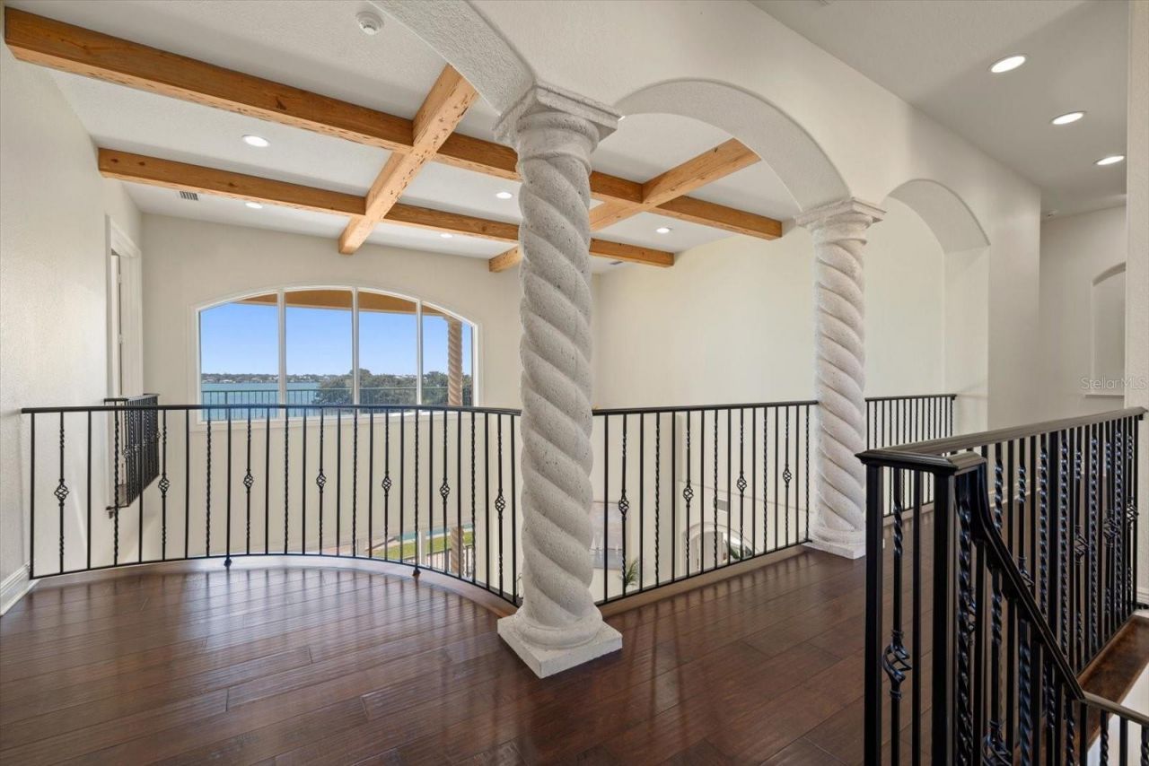 903 Harbor Drive, Belleair Beach, FL 33786 Photo