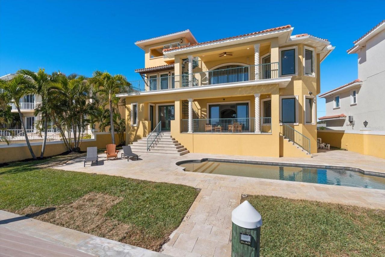 903 Harbor Drive, Belleair Beach, FL 33786 Photo