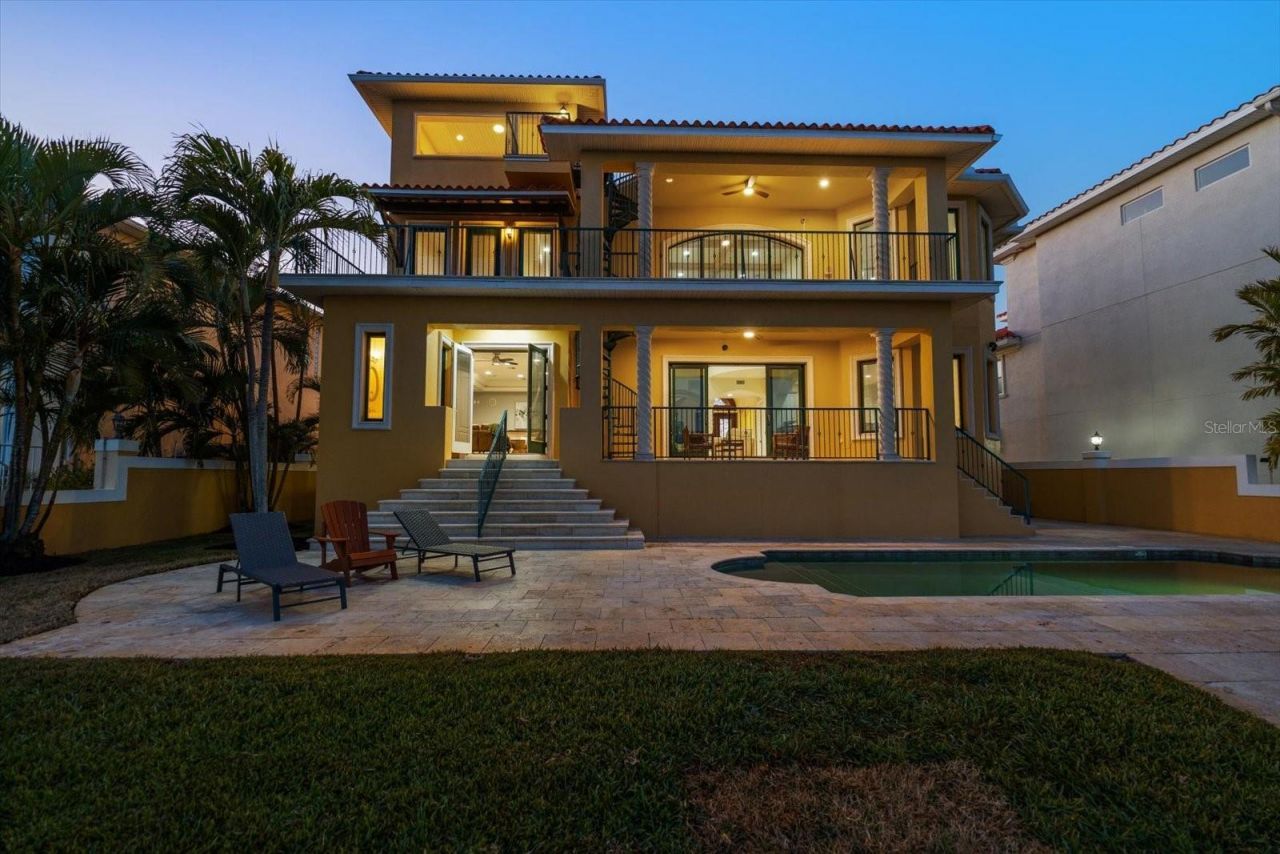 903 Harbor Drive, Belleair Beach, FL 33786 Photo