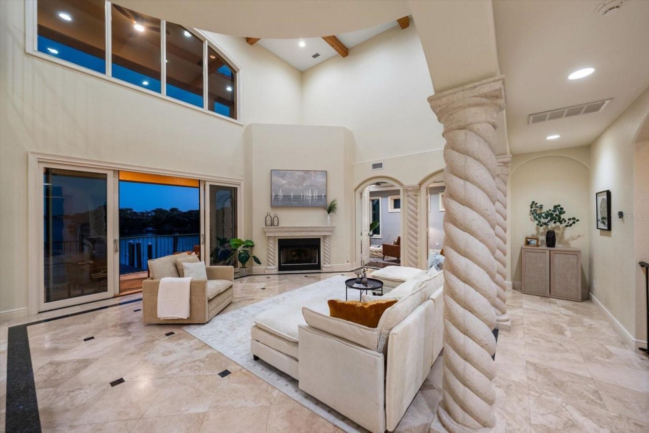 903 Harbor Drive, Belleair Beach, FL 33786 Photo