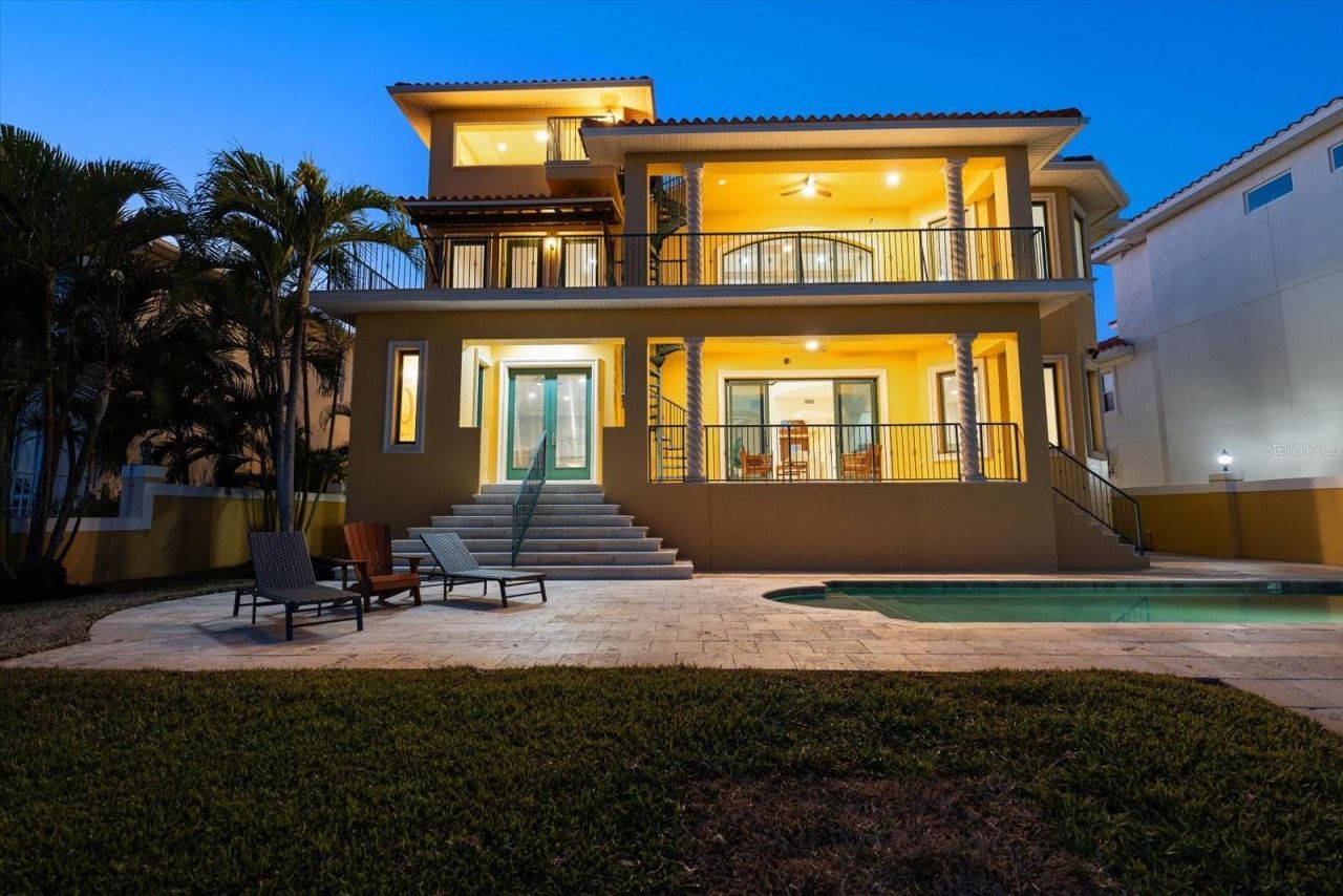 903 Harbor Drive, Belleair Beach, FL 33786 Photo