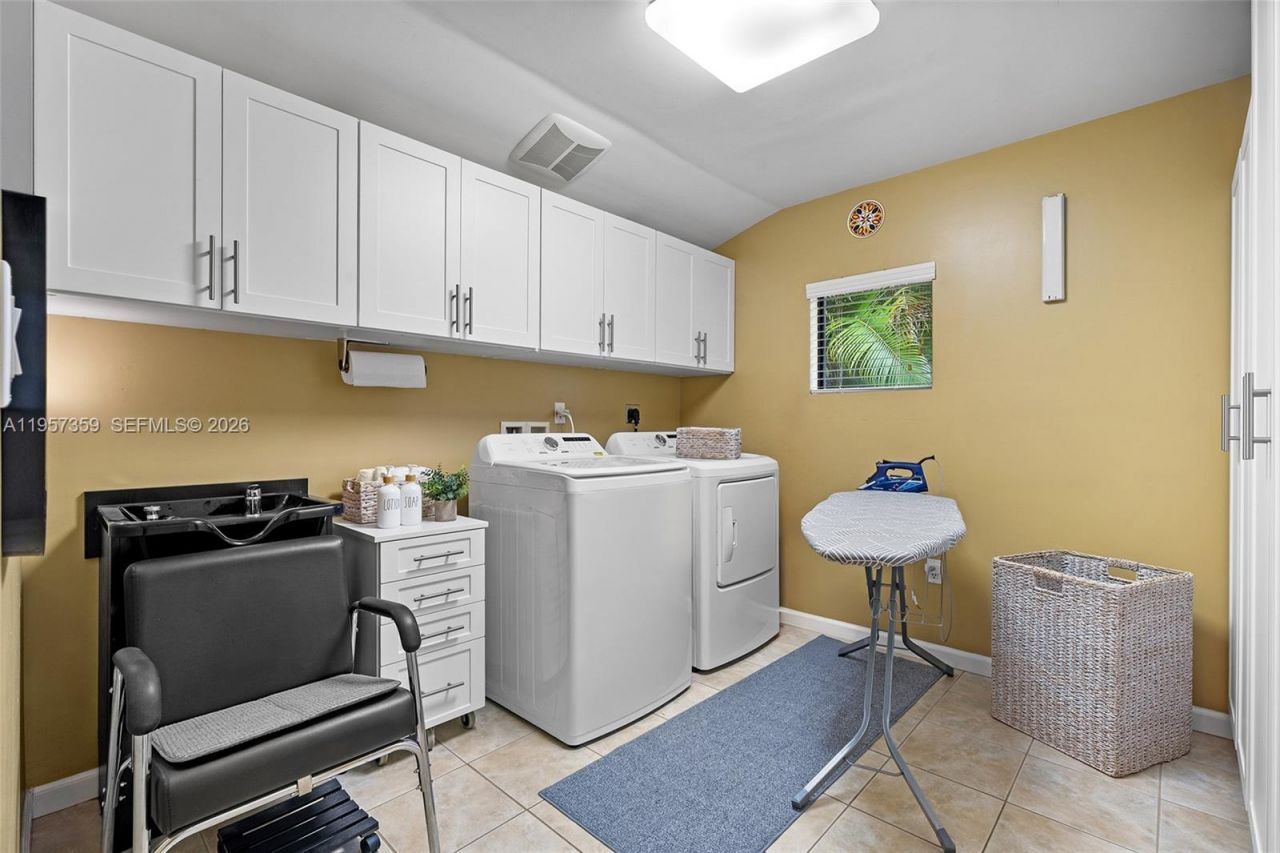 62 NE 110th St, Miami Shores, FL 33161 Photo