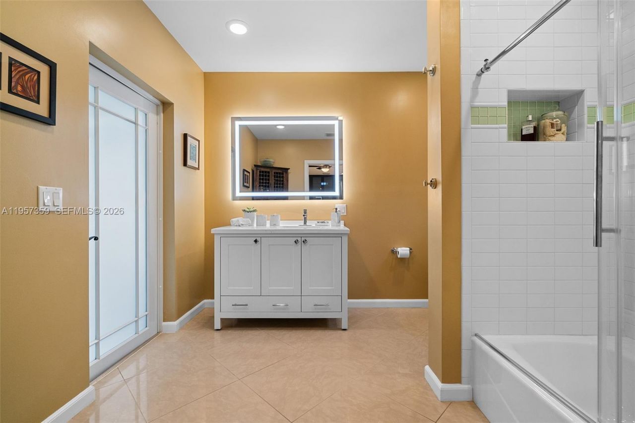 62 NE 110th St, Miami Shores, FL 33161 Photo