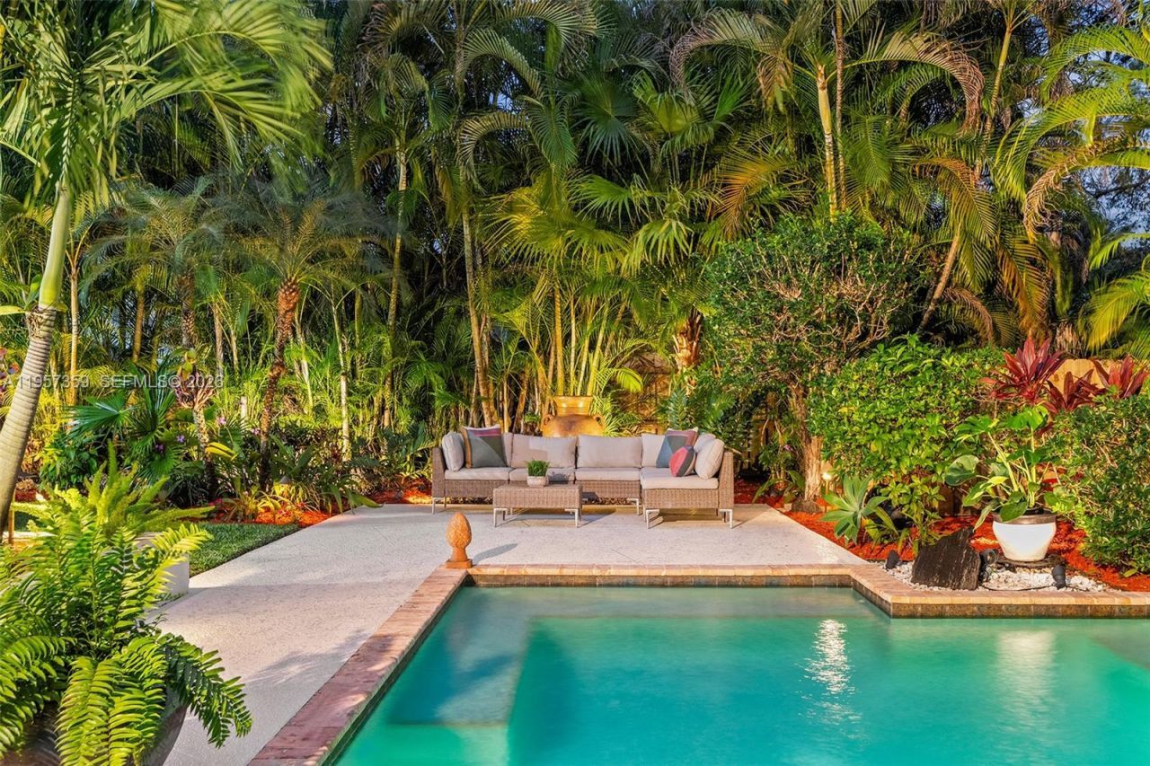 62 NE 110th St, Miami Shores, FL 33161 Photo