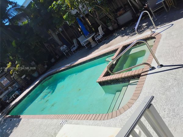 305 SE 12th Ave, Unit 2B, Pompano Beach, FL 33060