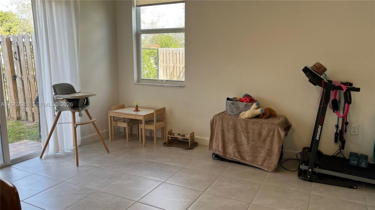 12092 NW 24th Pl, Miami, FL 33167 Photo