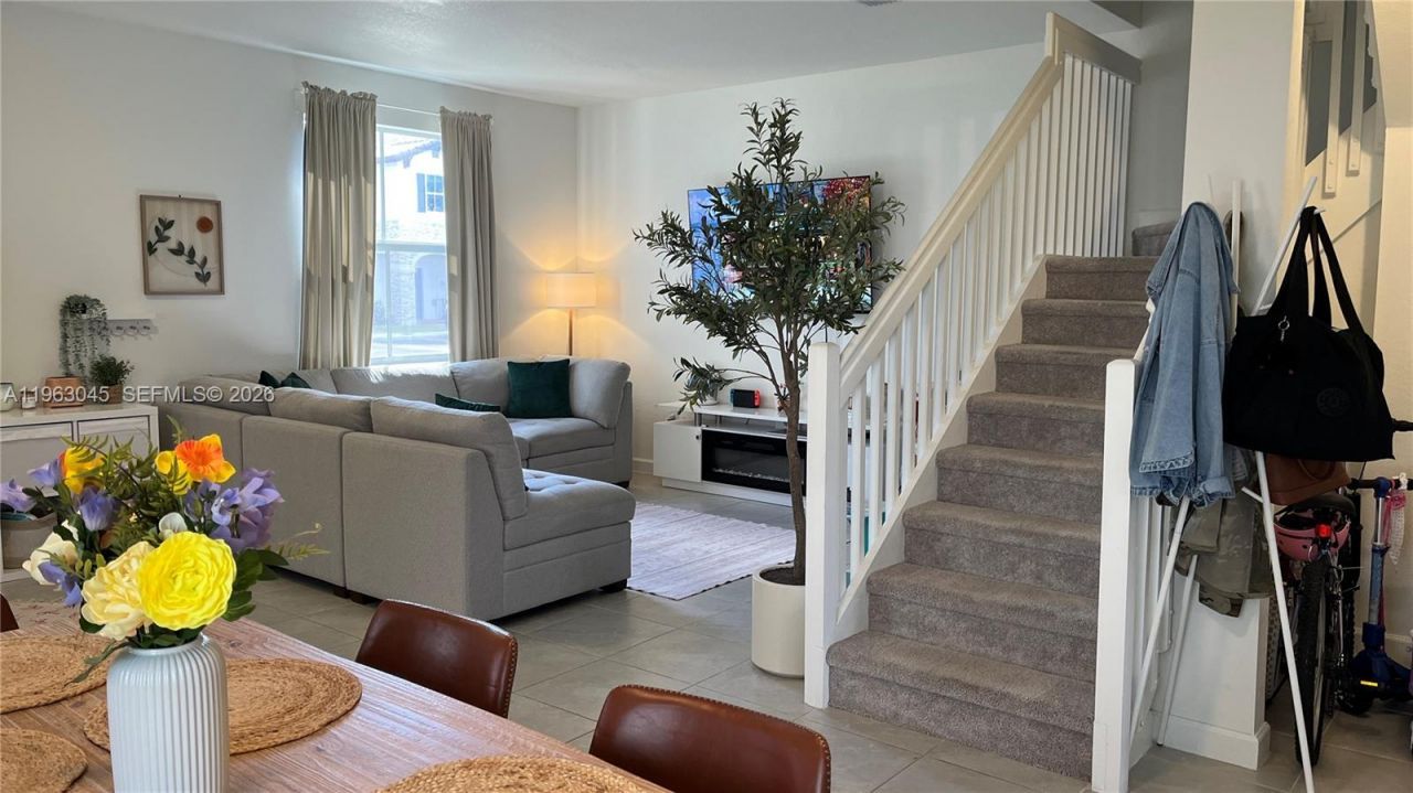 12092 NW 24th Pl, Miami, FL 33167 Photo