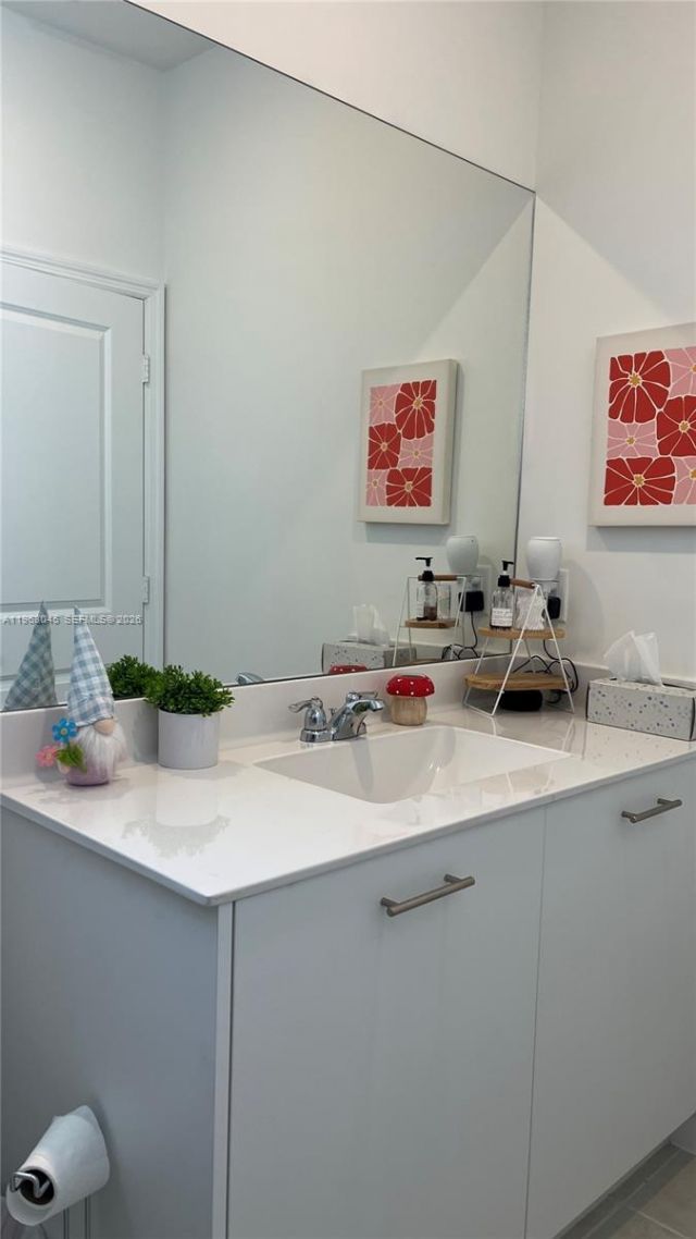 12092 NW 24th Pl, Miami, FL 33167 Photo