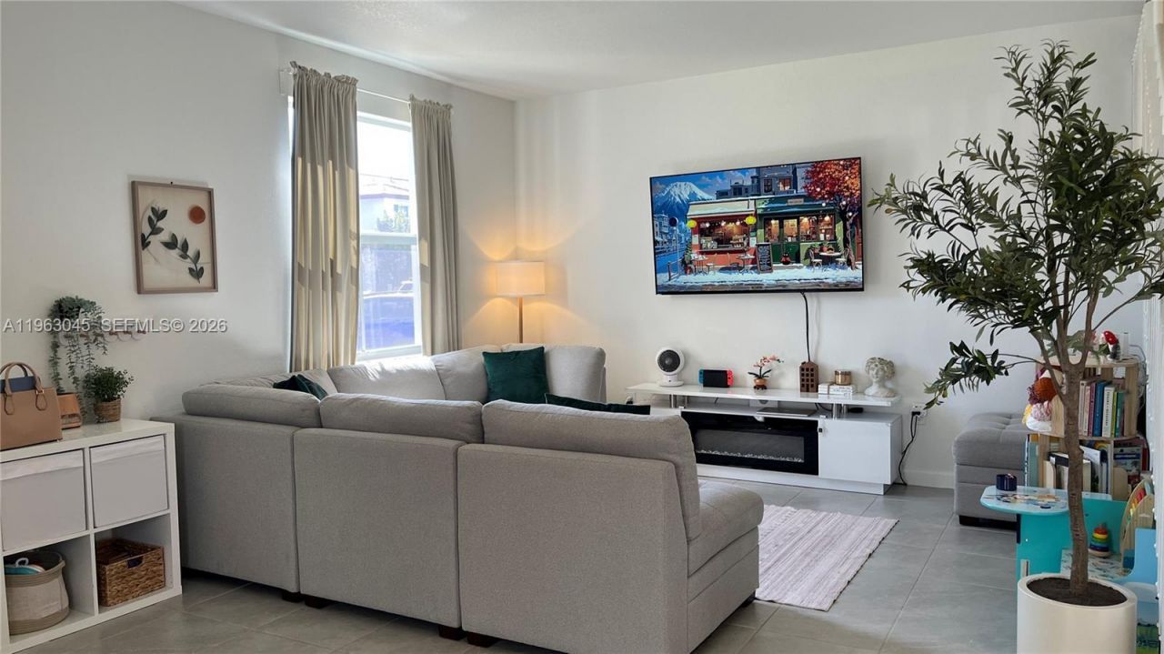 12092 NW 24th Pl, Miami, FL 33167 Photo