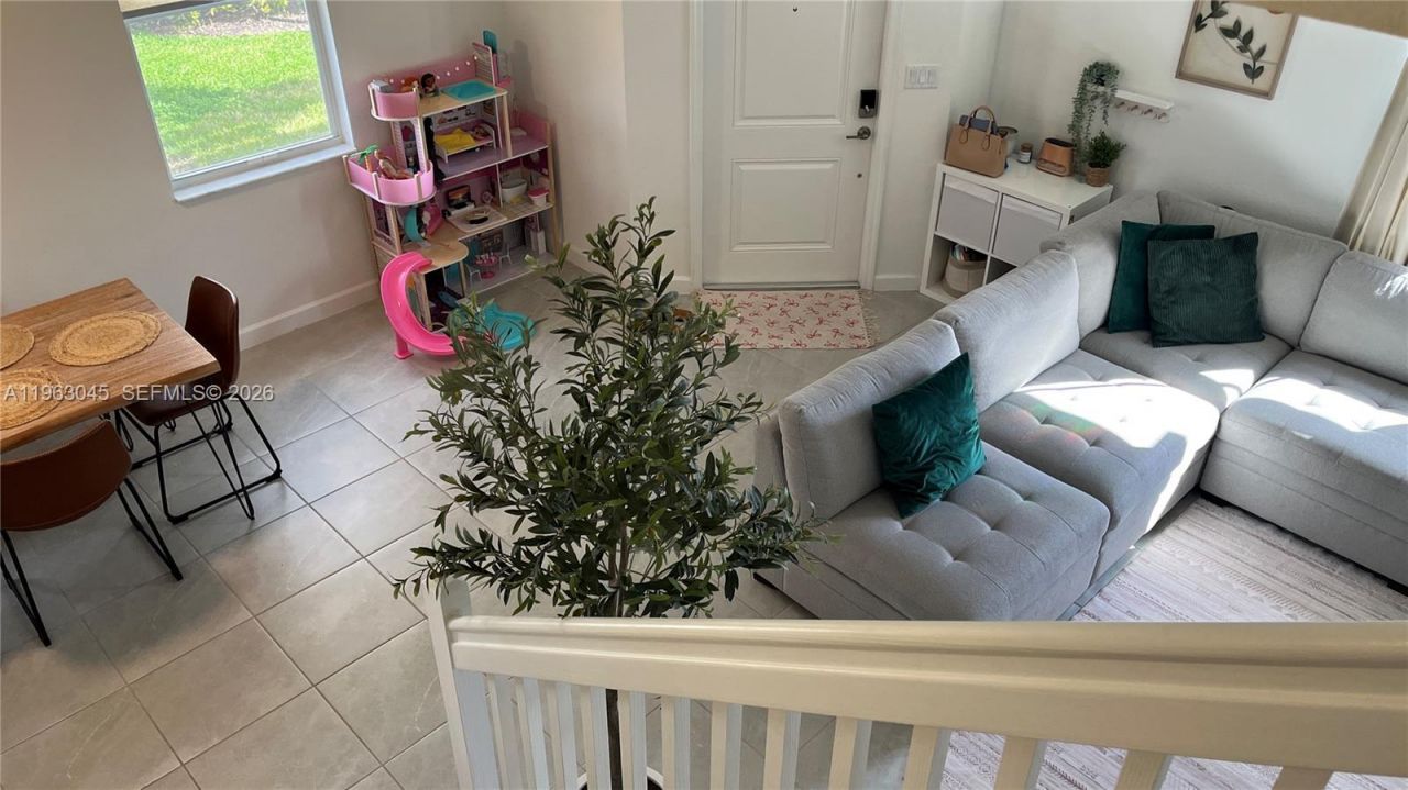 12092 NW 24th Pl, Miami, FL 33167 Photo